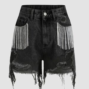 DIAMOND TASSELS RIPPED DENIM SHORTS